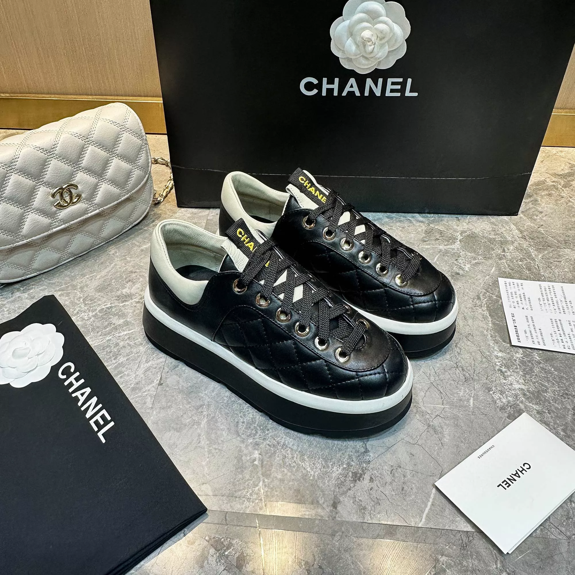 chanel decontractees chaussures pour femme s_12761541